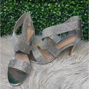 Glitter silver heels